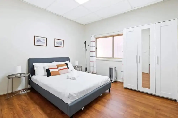 Chadstone Holiday W2 Villa