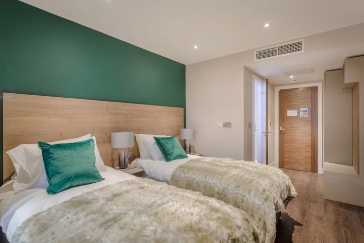 Classic Twin room