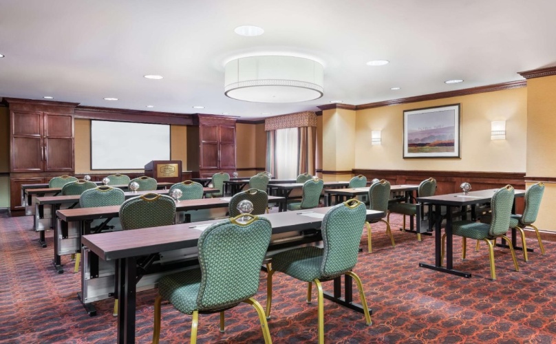 Hampton Inn & Suites Cleveland-Beachwood photo 35