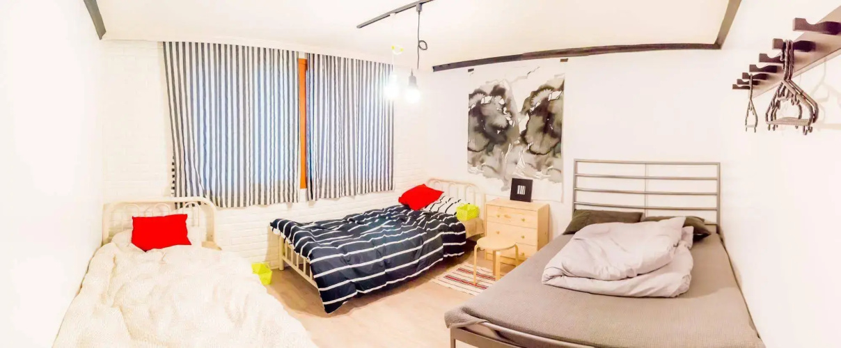 TnE House