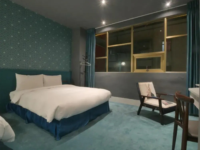 Modern Inn