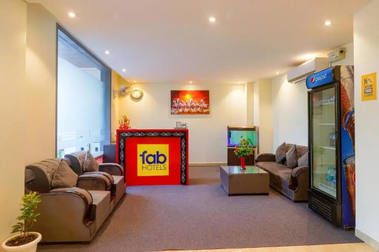 Fabhotel The Premium Suits