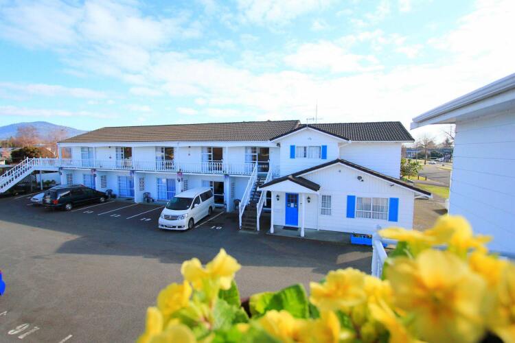 Golden Glow MotelOver view