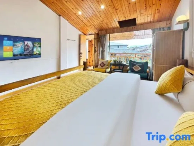 Standard Double room with mountain view