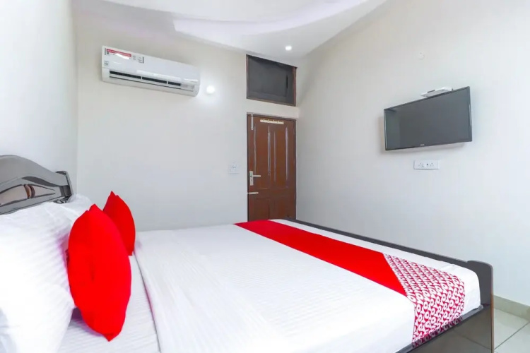 Oyo 45972 Hotel Vasdeva