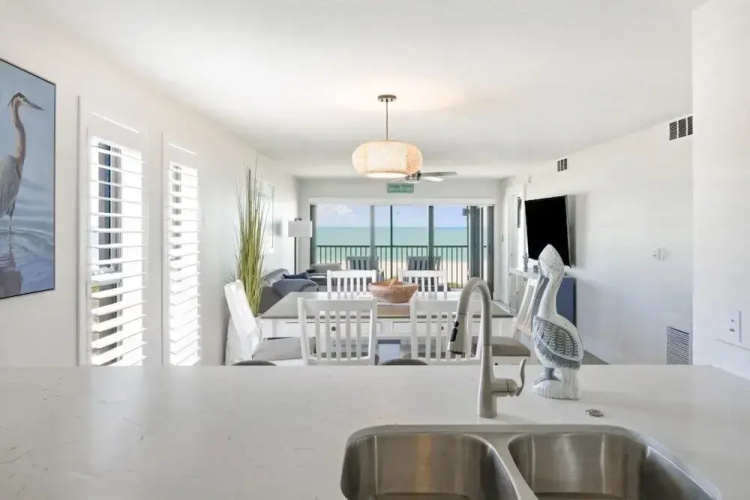 Pelicans Roost 307 2 Bedroom Condo