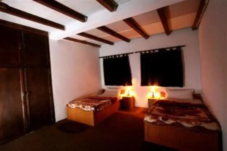 Depche Hotel
