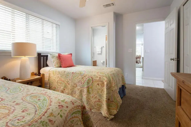 Urban Bungalow WW C301