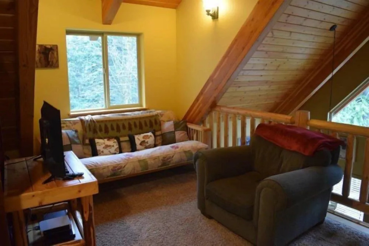 Creekside Cabin