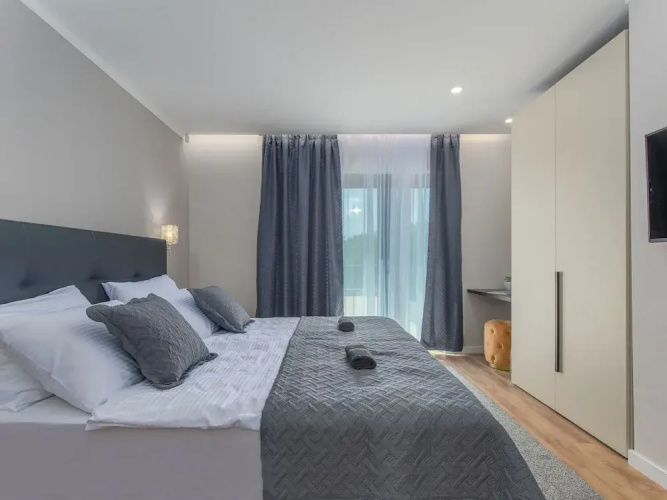 Deluxe Villa in Porec With Wellness Centre & Pool