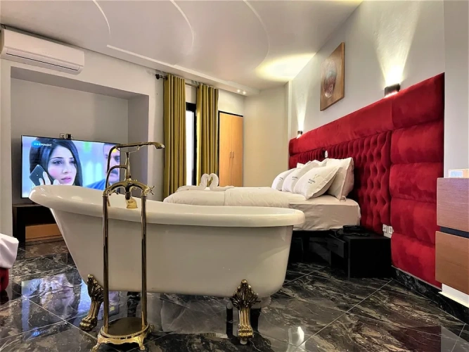 Royal room