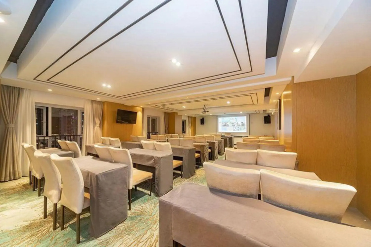 Carrison Yuehe Hotel