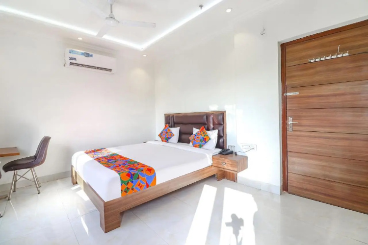 Fabhotel Bhawana