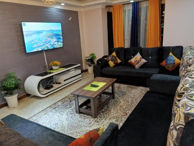 3 Bedrooms Apartment