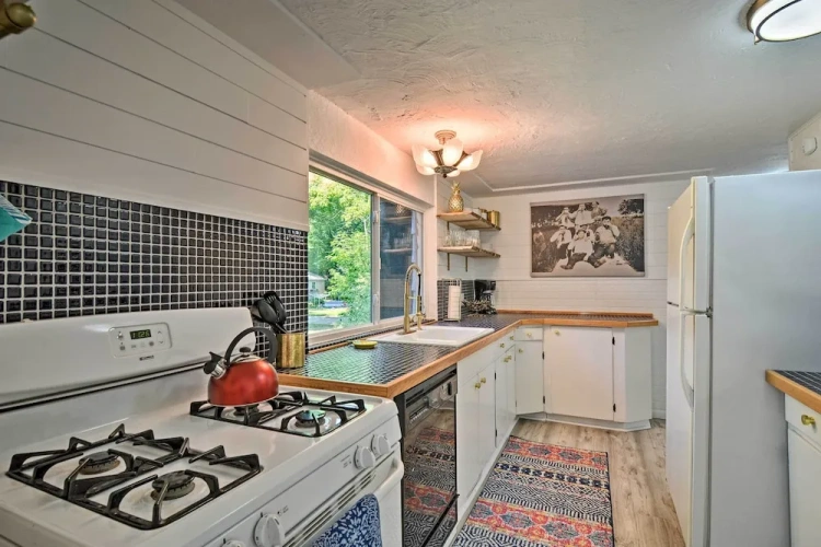 2 Bedrooms Cottage