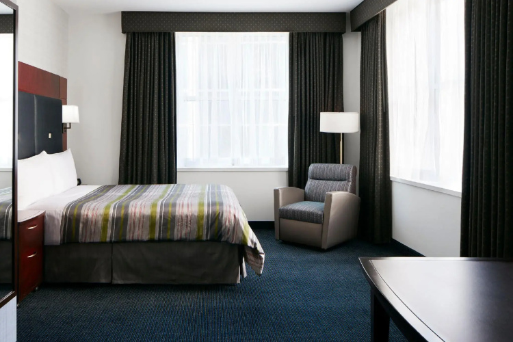 Club Quarters Hotel Faneuil Hall, Boston