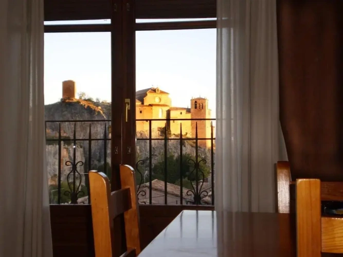 3 Bedrooms Apartment