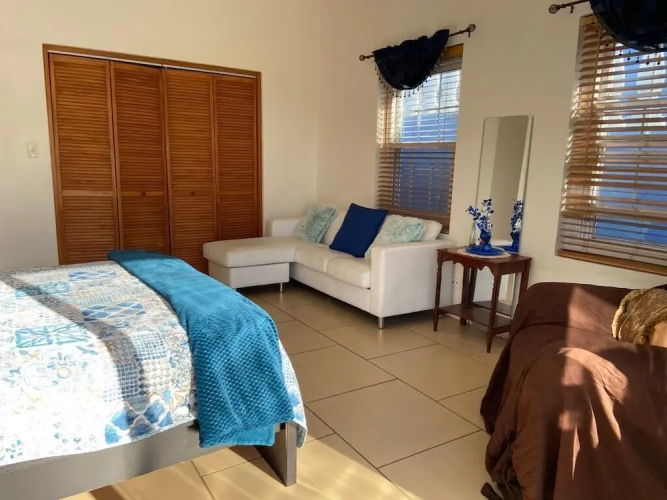 Blue Diamond Apartments