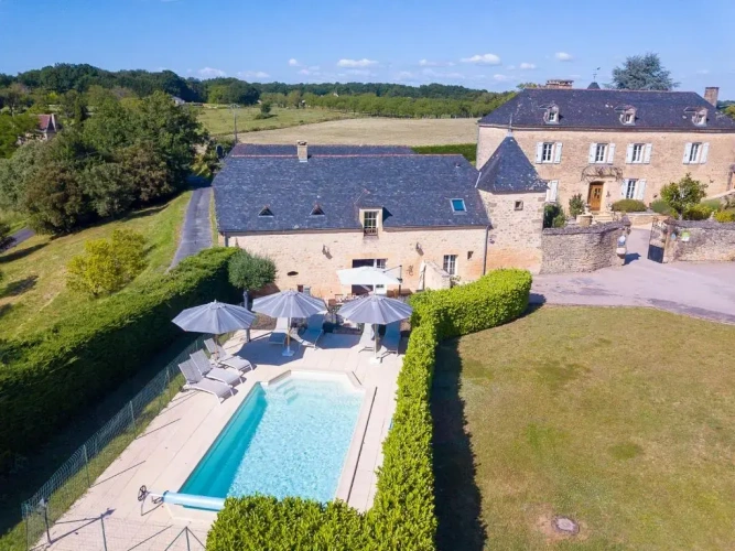 3 Bedrooms Villa