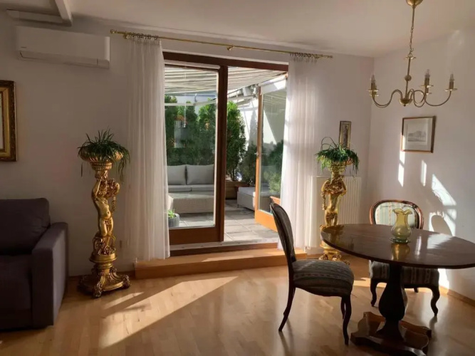 Amadeus Apartment
