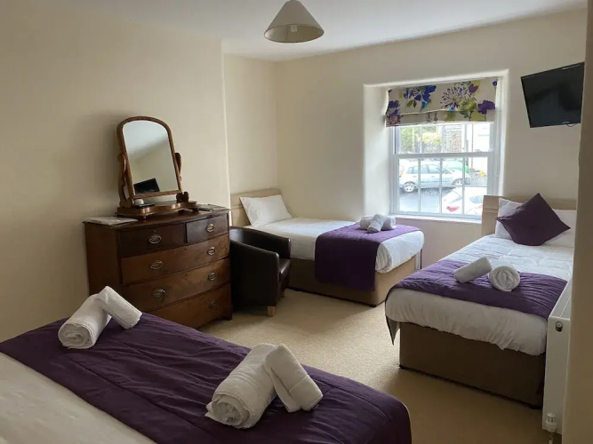 The Poltimore Inn