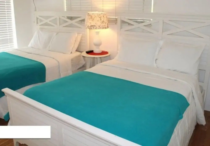 Bikini Lodge