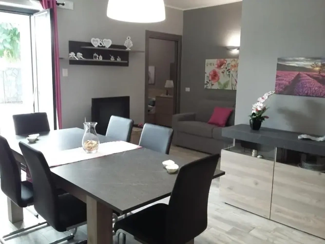 2 Bedrooms Villa