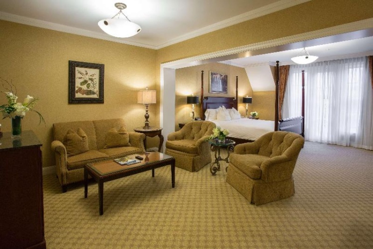 Standard Junior Suite