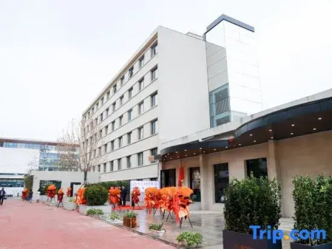 ViFan Oasis Hotel（University of science&Technology Beijing