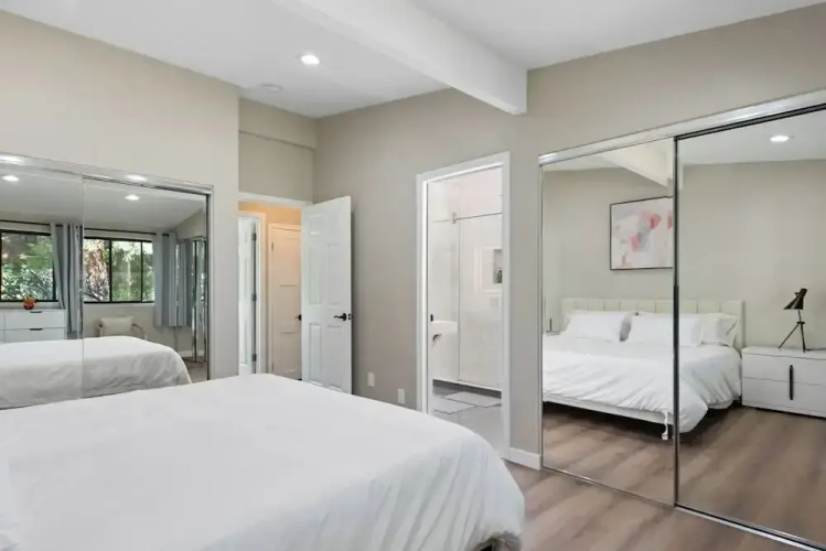Stylish & Spacious Retreat in Downtown Bellevue