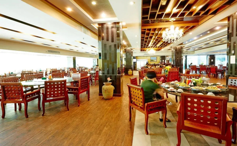 Ease Jomtien Hotel Over view