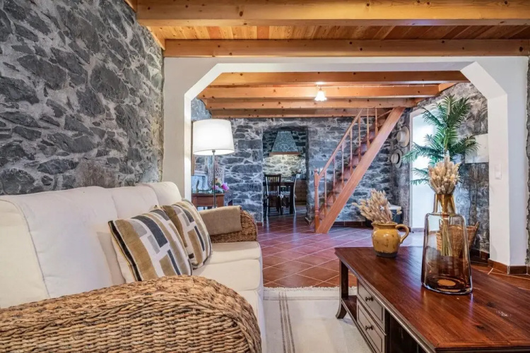 Rainbow Cottage by Madeira Sun Travel