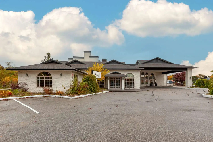 Best Western Plus Orillia Hotel photo 24