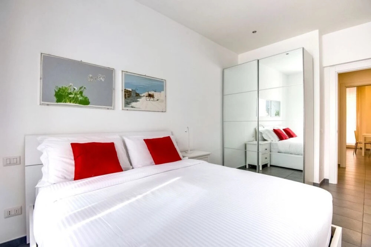 Charming 2 Beds Flat in a Great Area