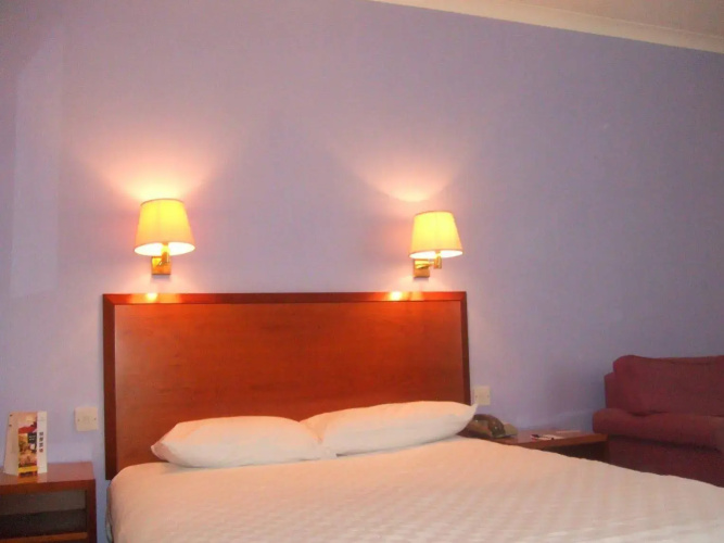 Best Western, The Bell Hotel