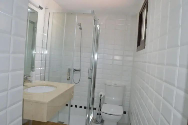 Beachfront villa protected private pool 4 bedrooms Marbella