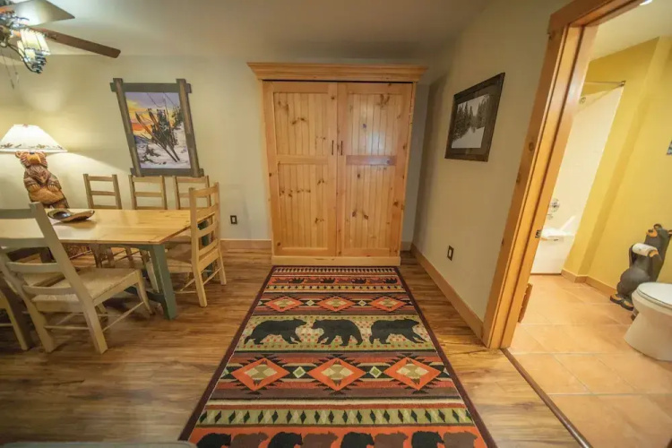 Expedition Station 8590 by SummitCove Vacation Lodging