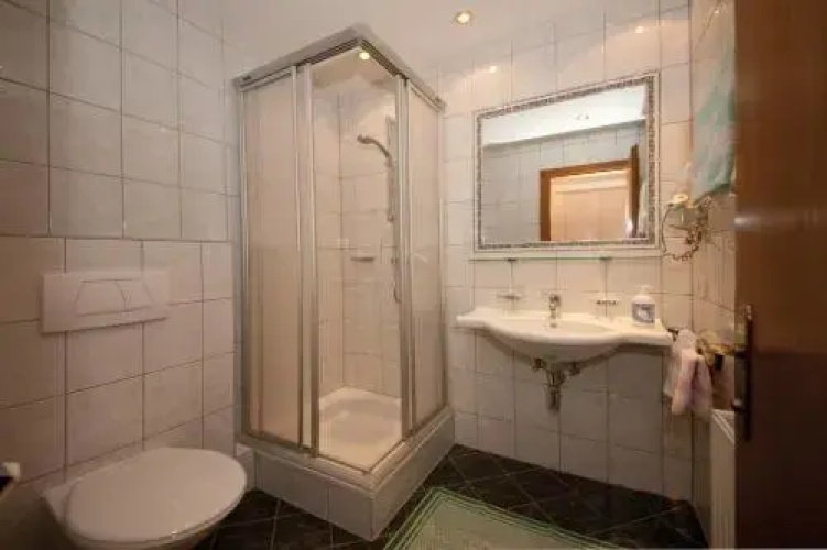 Hotel Garni Binta