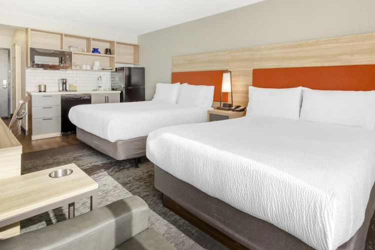 Quadruple Suite