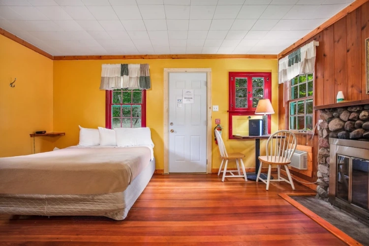 Standard Double room with view