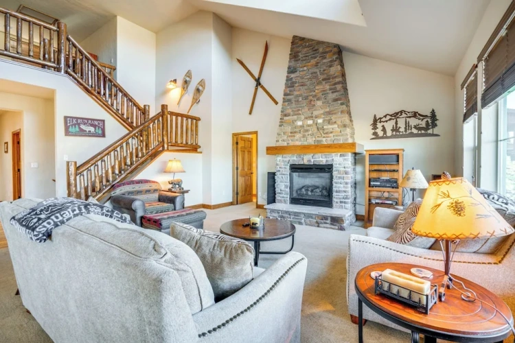 4 Bedrooms Cottage