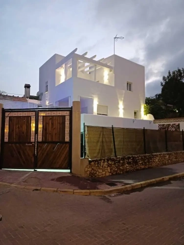 3 Bedrooms Chalet