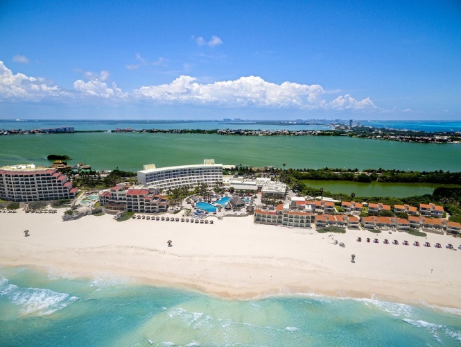 Grand Park Royal Cancun photo 25