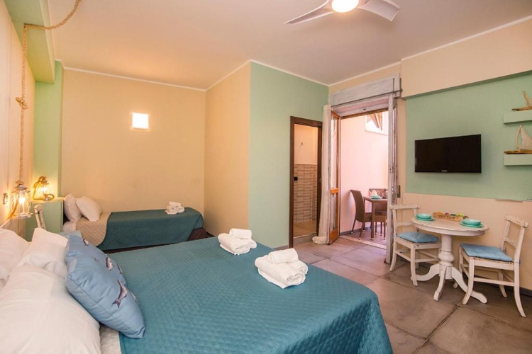Standard Quadruple room