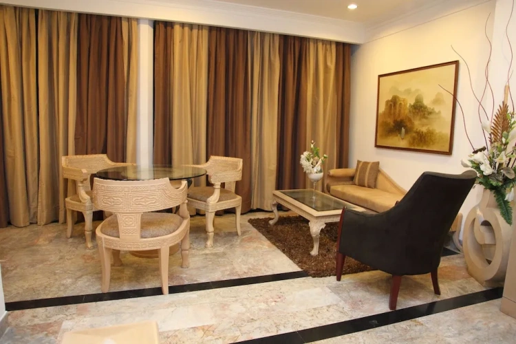 1 Bedroom Suite with balcony