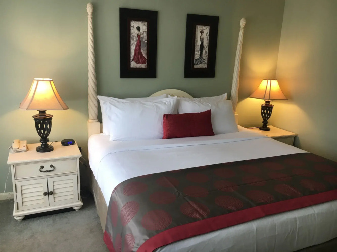 Ramada Hotel & Conference Center by Wyndham Lewiston