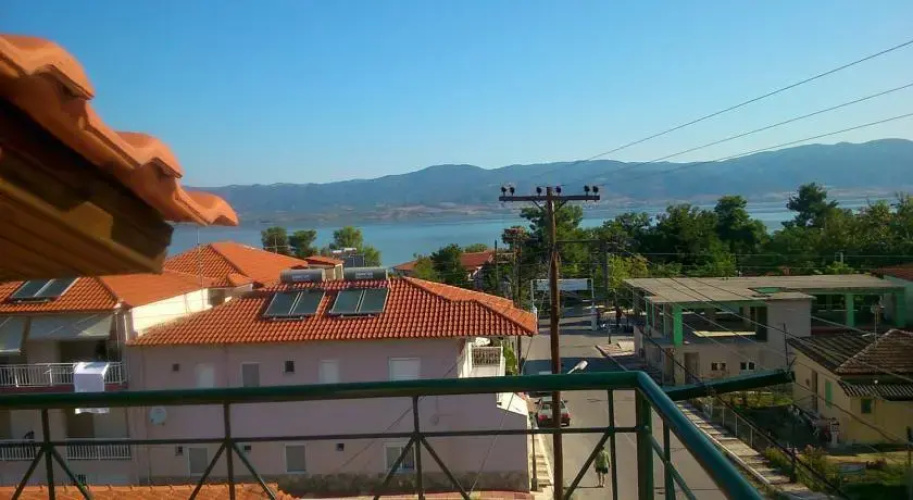 Dimitris Rooms