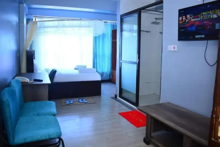 Brimak Hotel