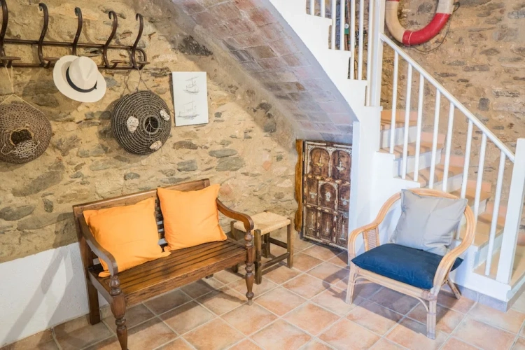 2 Bedrooms Cottage
