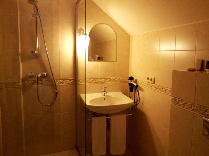 Standard Double room with lake view